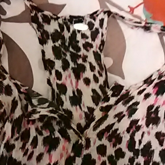 Tank - Picture 2 of 3